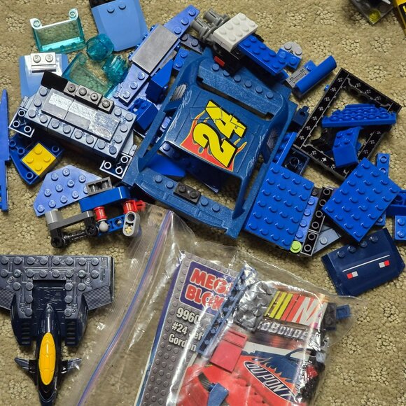 Lego Megablocks and Compatible with Lego Blocks Blue Car Misc Lot + Manual GA157 - Picture 6 of 13